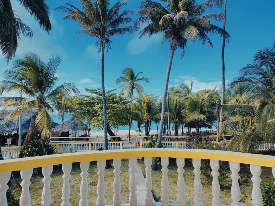 Lulu Beach Hotel Corn Island Buitenkant foto