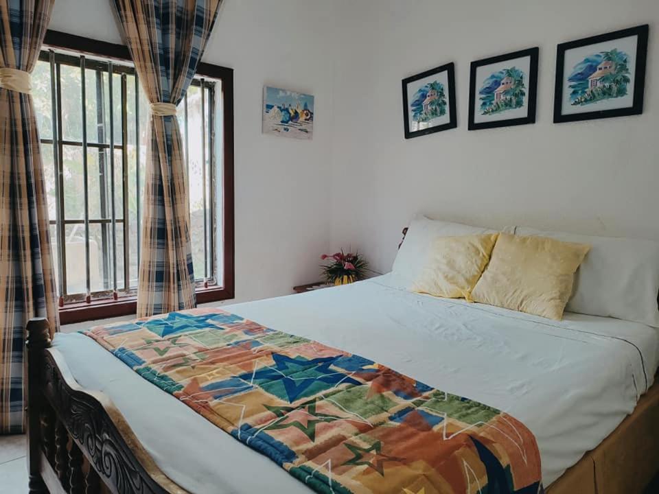 Lulu Beach Hotel Corn Island Buitenkant foto