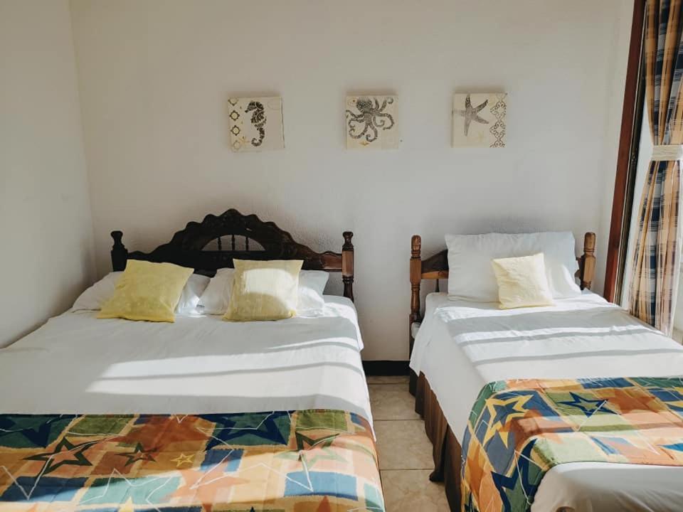 Lulu Beach Hotel Corn Island Buitenkant foto