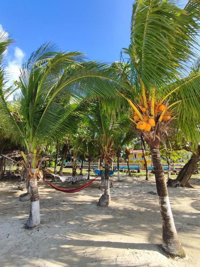 Lulu Beach Hotel Corn Island Buitenkant foto